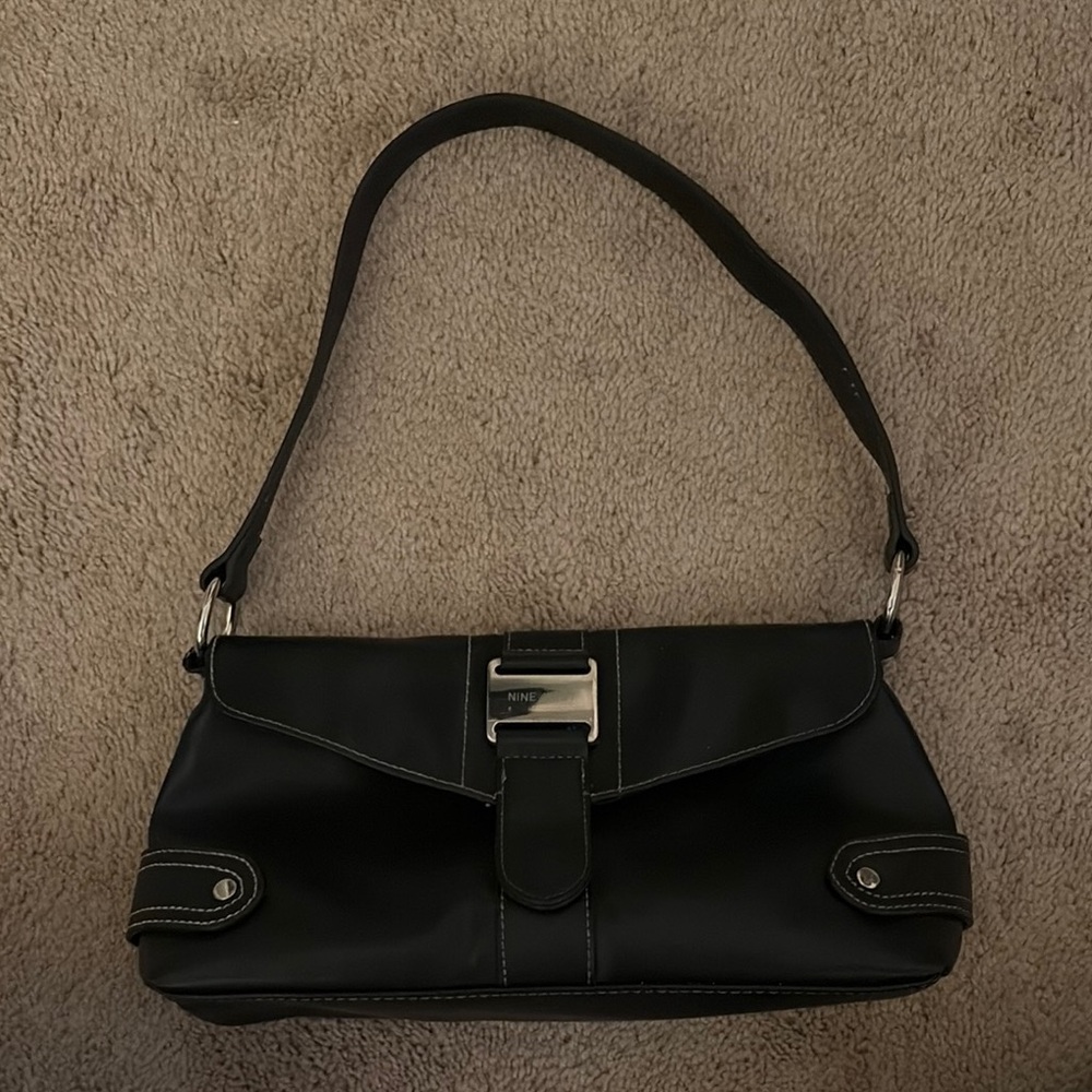 DKNY Black Shoulder Bag with Sleek Minimalist Design